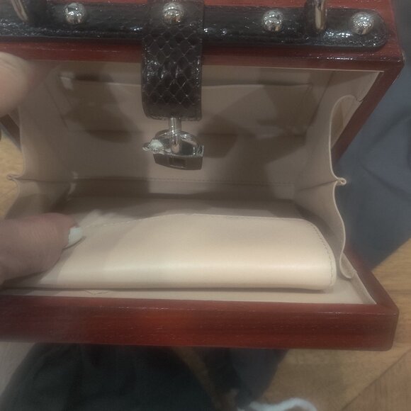 Dolce & Gabbana Bag New $10,000.00 - Picture 6 of 6